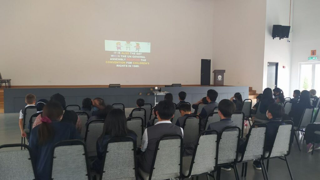 students-gather-at-multi-purpose-hall